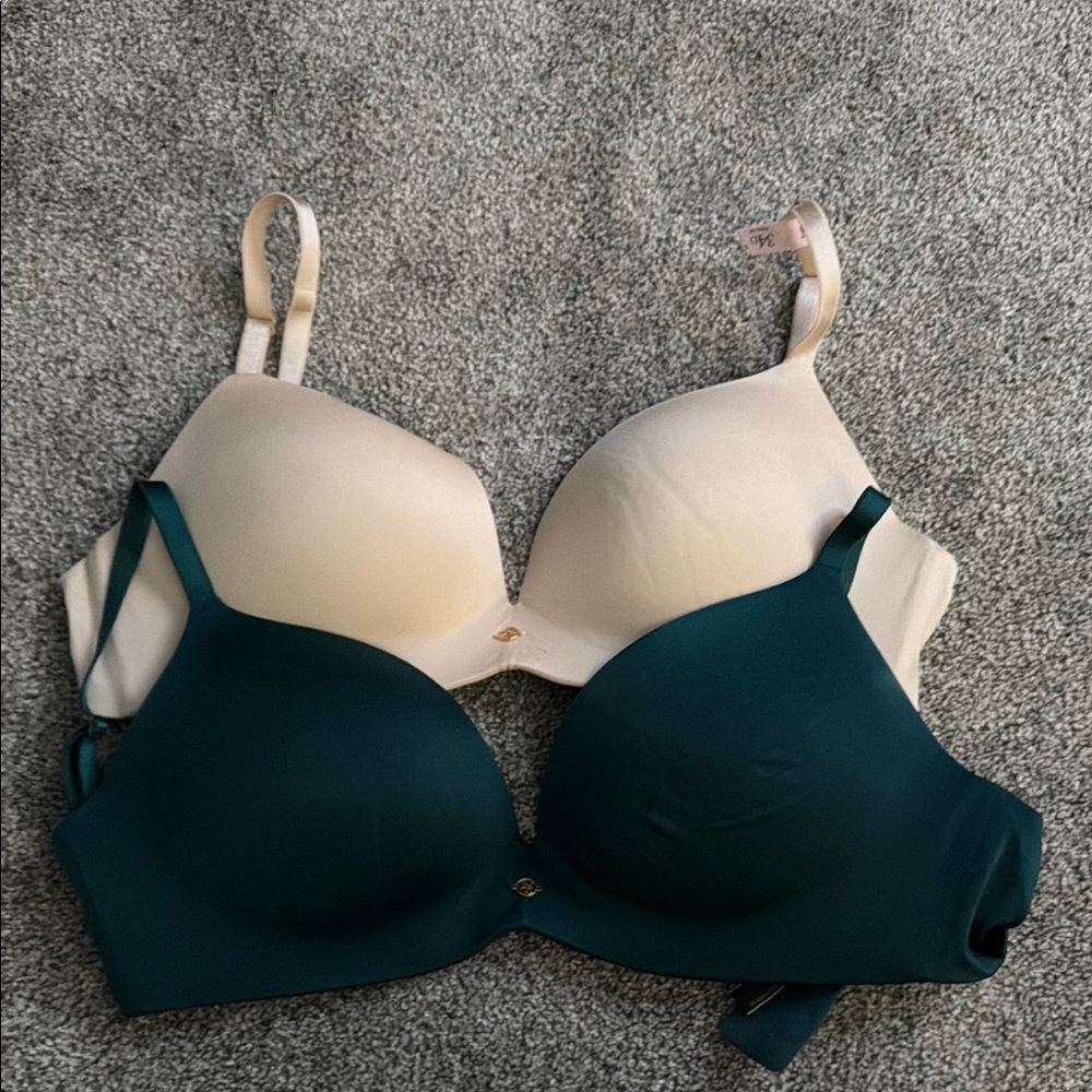 Victoria Secret set of 2 So Obsessed bras